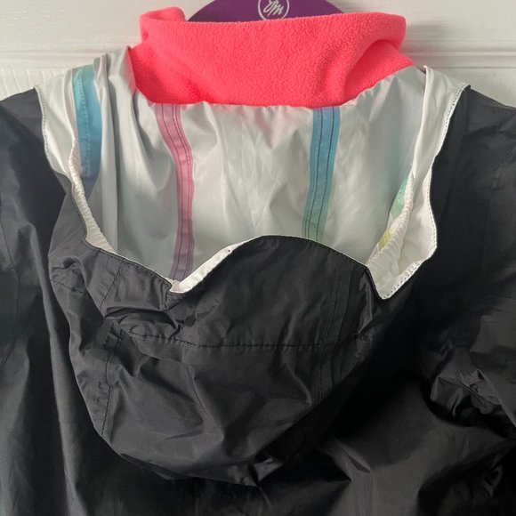 The North Face Girls Anura Rain TriClimate Jacket - Picture 5 of 11